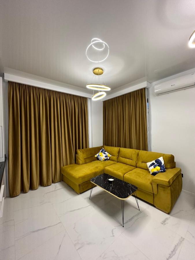 Studio303 By Allegio: Mamaia'S Seaside Luxury Near Finest Clubs & Beaches Екстер'єр фото